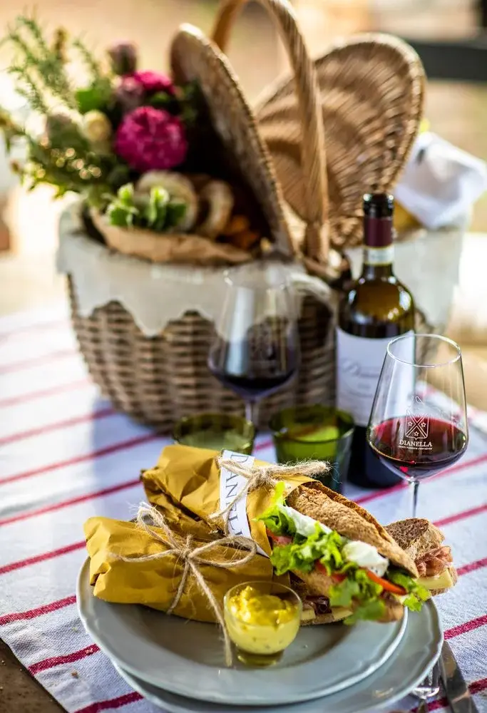 PRIMA-COLAZIONE-E-LUNCH-OK-8